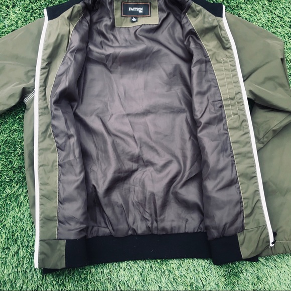 Jacket - Picture 6 of 7